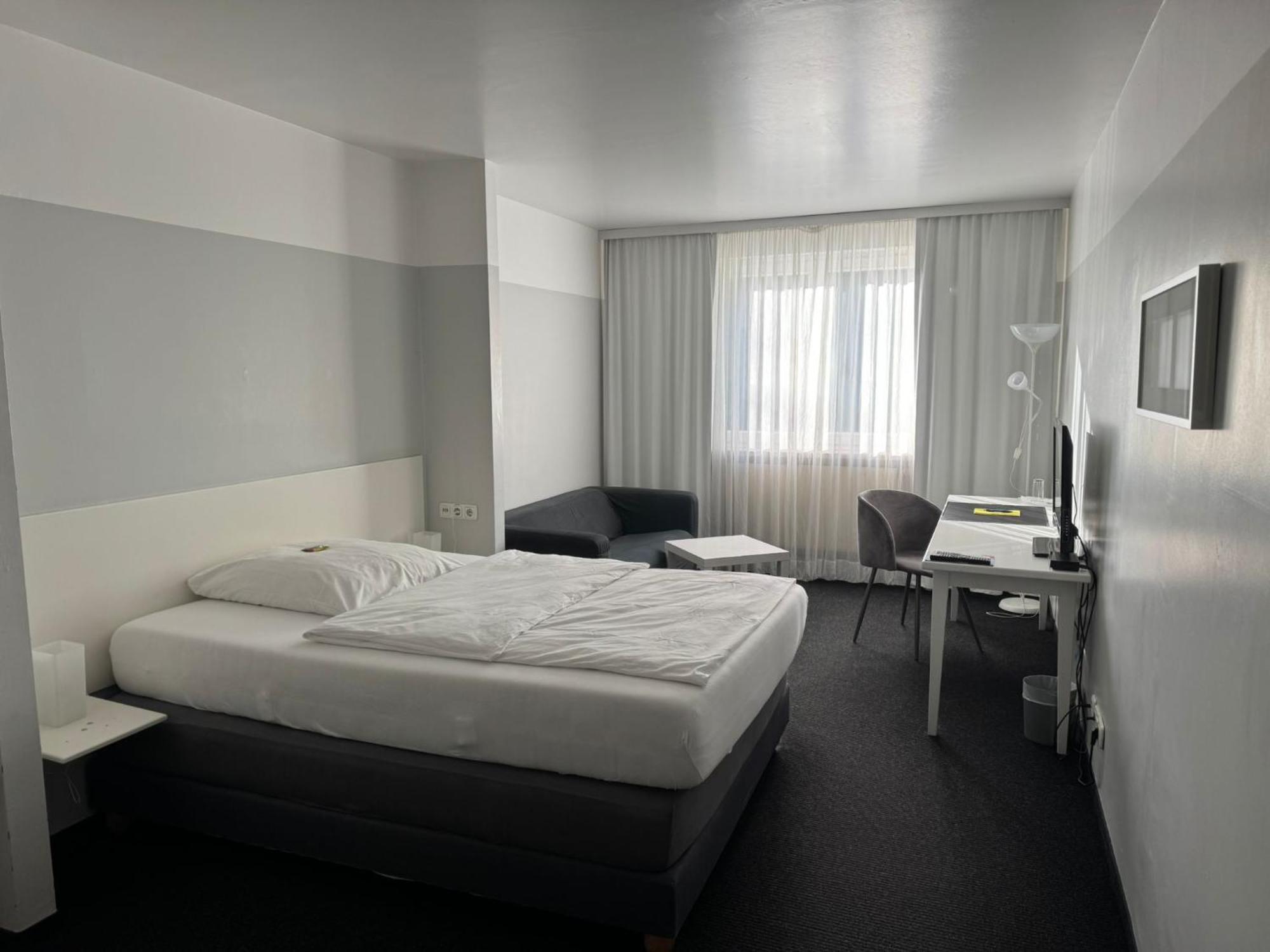 Hotel U Muelheim Free Parking Highspeed Wifi Muelheim an der Ruhr Luaran gambar